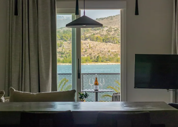 Chelmis Sea Front - Oceanis