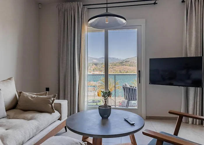 Chelmis Sea Front - Oceanis Argostoli (Kefalonia)